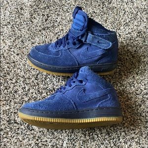 Nike Retro Suede Royal blue youth sneakers - please read description ☺️